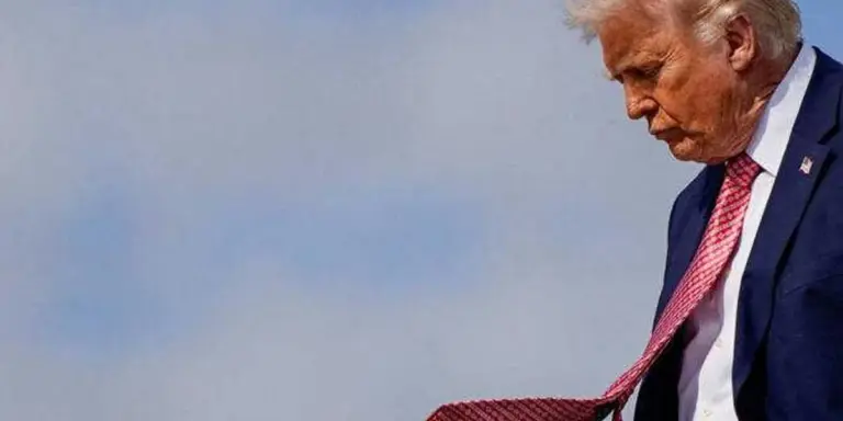 Top financial analysts say the numbers don’t lie: ‘The Trump boom is a bust’