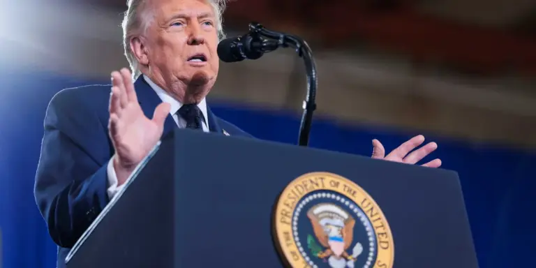 Trump the bully got bullied — and caved: intel expert