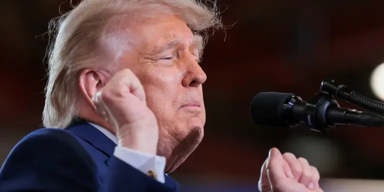 Trump in ‘distress’ over midterms — despite faking ‘indifference’: NYT analysis