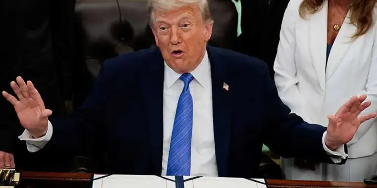 Trump’s latest meltdown left advisors shaken: ex-defense official