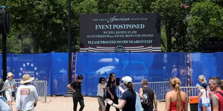 Fate: Mother Nature shuts down Trump’s biggest crowd yet